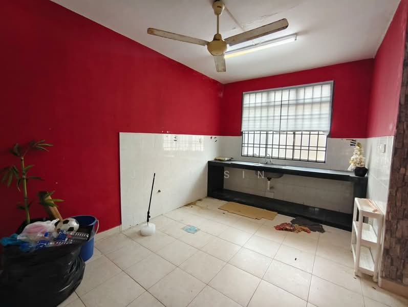 Rumah Teres 2 Tingkat untuk Dijual di Taman Skudai Indah (Skudai) - Joan Sin - Kitchen - PropertyGuru.com.my