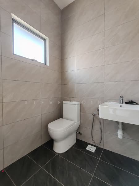 Rumah Teres 2 Tingkat untuk Dijual di Setia Alam (Selangor) - Steven Ding - Bathroom - PropertyGuru.com.my