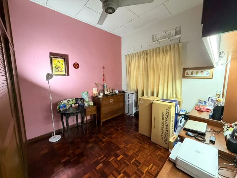 Semi-Detached House for Sale in Taman Tasek (Johor Bahru) - SASER TAN. - Bedroom - PropertyGuru.com.my