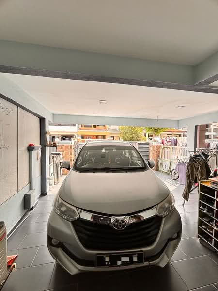Terraced House for Sale in Bandar Country Homes (Rawang) - Mandy Cheow - Car Park - PropertyGuru.com.my
