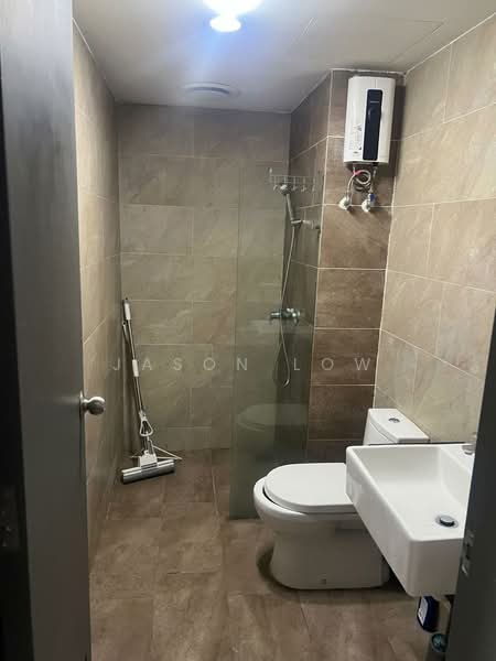 Servis Apartment untuk Disewa di Emporis - Jason Low - Bathroom - PropertyGuru.com.my