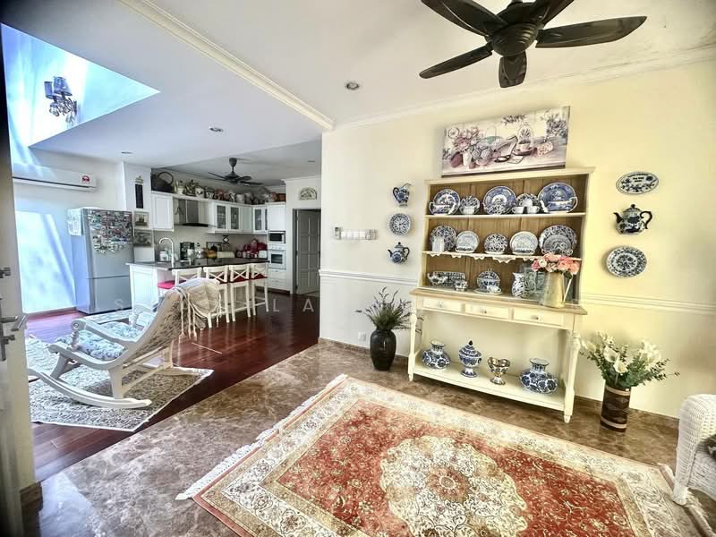 Semi-Detached House for Sale in Ukay Perdana (Ulu Kelang) - Syakila Mokhtar - Kitchen - PropertyGuru.com.my