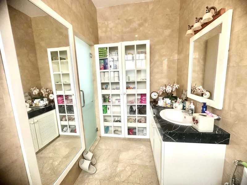 Semi-Detached House for Sale in Ukay Perdana (Ulu Kelang) - Syakila Mokhtar - Bathroom - PropertyGuru.com.my