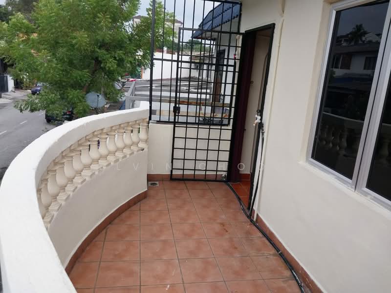Rumah Teres 2 Tingkat untuk Dijual di Taman Bukit Permai (Kajang) - Elvin Chooi - Balcony - PropertyGuru.com.my