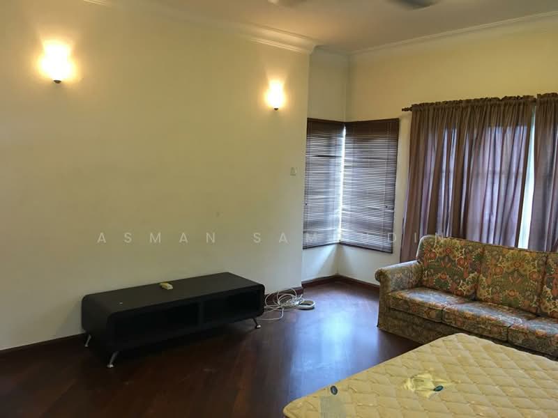 Rumah Banglo untuk Disewa di Shah Alam (Selangor) - Asman Samsudin - Living Room - PropertyGuru.com.my