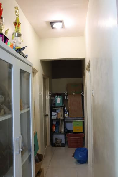 Kondominium untuk Disewa di The Zest @ Kinrara 9 - Foo Sek Mou - Corridor - PropertyGuru.com.my