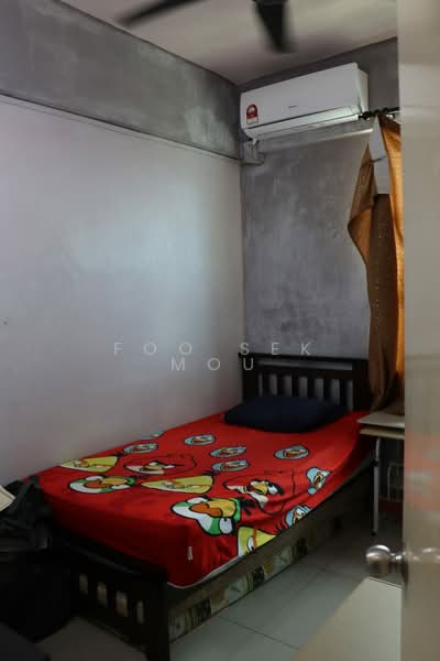 Kondominium untuk Disewa di The Zest @ Kinrara 9 - Foo Sek Mou - Bedroom - PropertyGuru.com.my