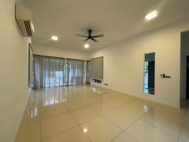 Rumah Banglo untuk Disewa di Iskandar Puteri (Nusajaya) (Johor) - Tan Bing Yi - Living Room - PropertyGuru.com.my