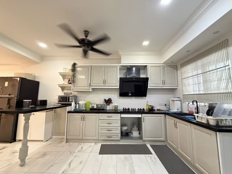 Rumah Teres 2 Tingkat untuk Dijual di Seksyen 4 (Shah Alam) - Amirah Azmi - PropertyGuru.com.my
