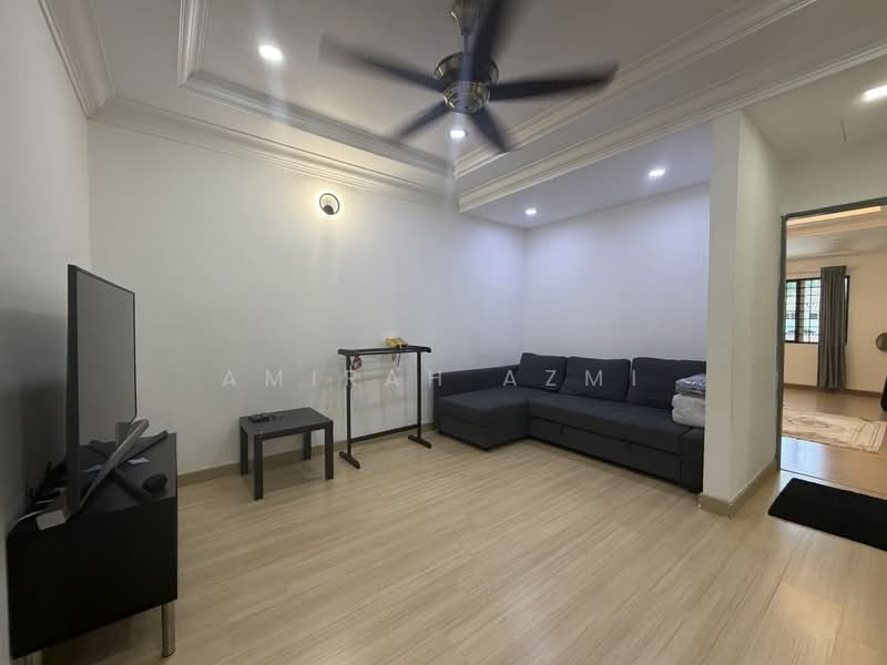 Rumah Teres 2 Tingkat untuk Dijual di Seksyen 4 (Shah Alam) - Amirah Azmi - PropertyGuru.com.my