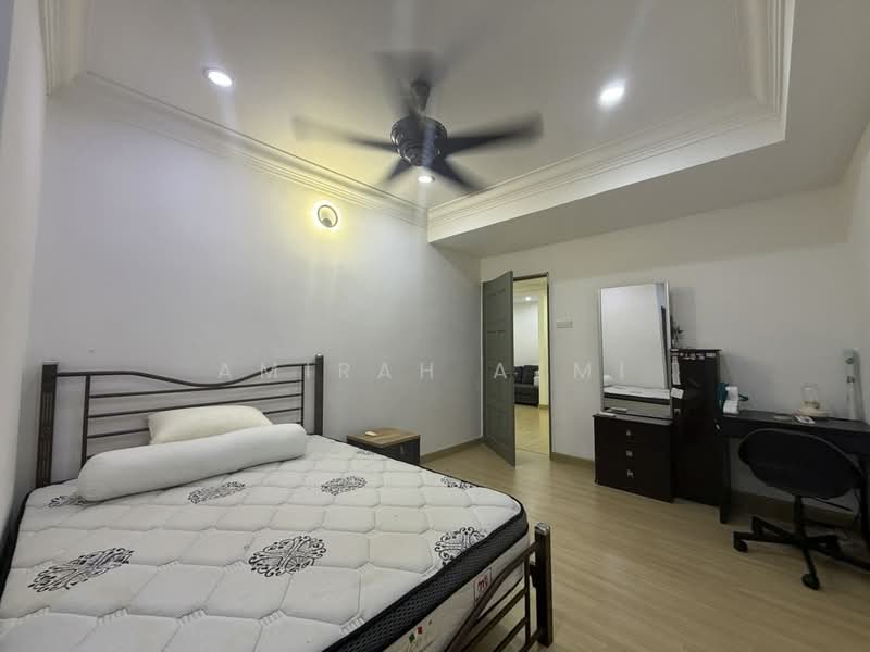 Rumah Teres 2 Tingkat untuk Dijual di Seksyen 4 (Shah Alam) - Amirah Azmi - PropertyGuru.com.my