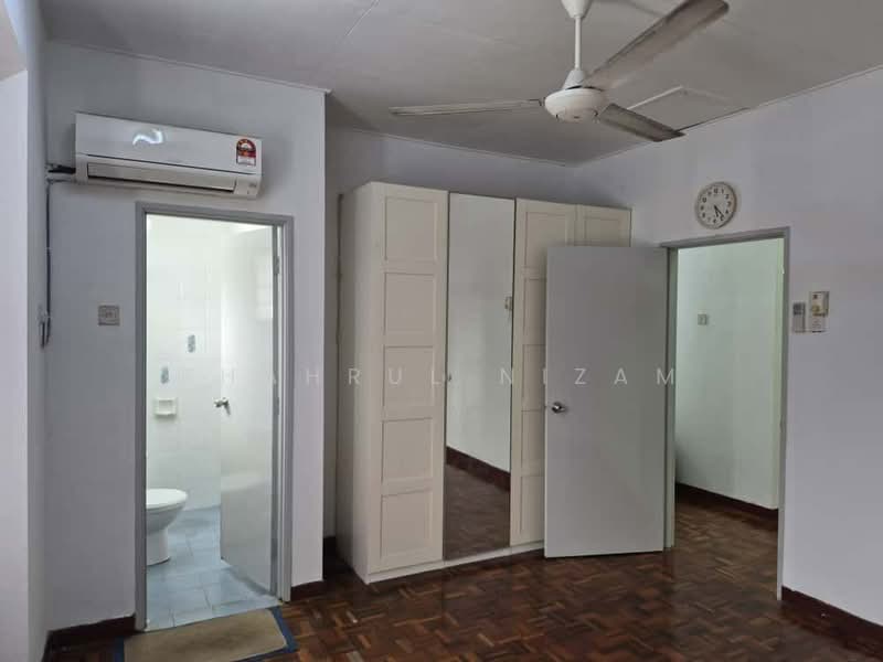 2-storey Terraced House for Sale in Shah Alam (Selangor) - Shahrul Nizam - PropertyGuru.com.my