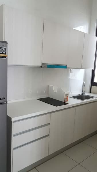 Service Residence for Sale at D'Summit Residences - Zoey Lee - Kitchen - PropertyGuru.com.my