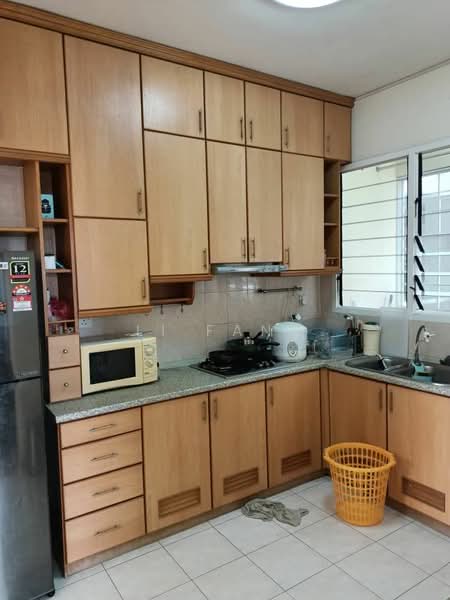 Kondominium untuk Disewa di Gurney Park Condominium - Li Fang - Kitchen - PropertyGuru.com.my