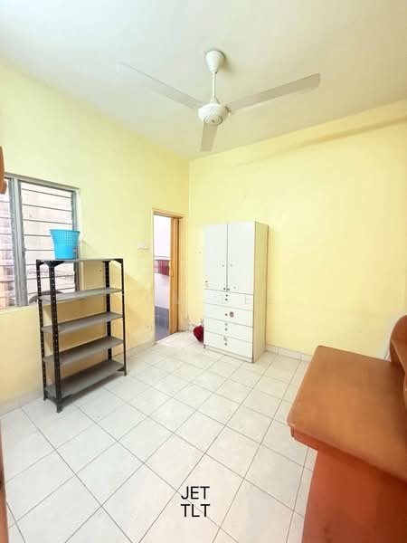 Rumah Teres untuk Dijual di Bandar Botanic (Klang) - Tom Lee - PropertyGuru.com.my