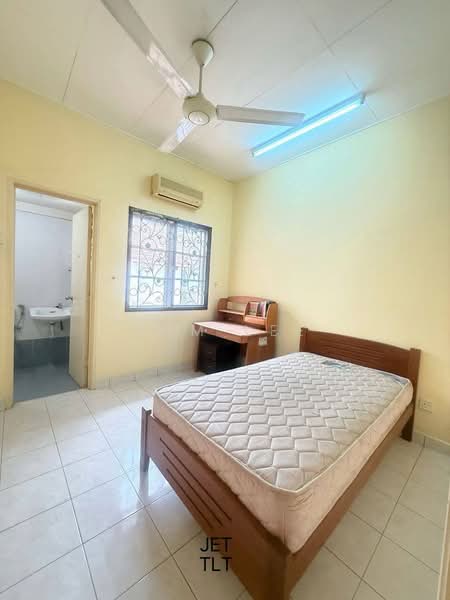 Rumah Teres untuk Dijual di Bandar Botanic (Klang) - Tom Lee - PropertyGuru.com.my