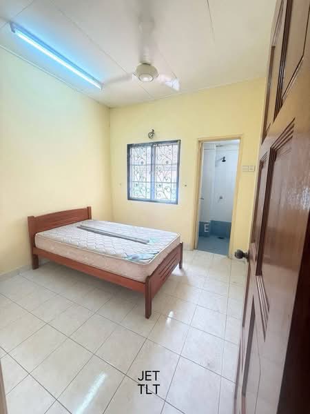 Rumah Teres untuk Dijual di Bandar Botanic (Klang) - Tom Lee - PropertyGuru.com.my