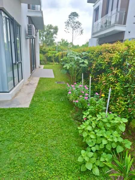 Rumah Berkembar untuk Dijual di Diamond City (Semenyih) - Shazwan CH - Exterior - PropertyGuru.com.my