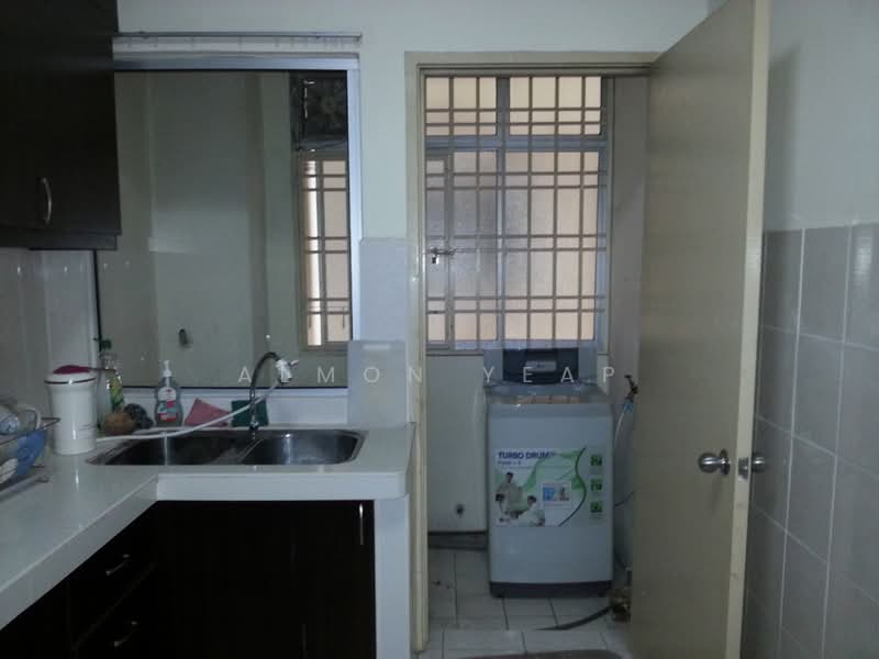 Kondominium untuk Dijual di Platinum Hill PV 5 - Almon Yeap - Kitchen - PropertyGuru.com.my