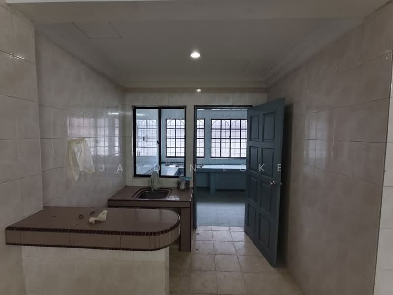 2-storey Terraced House for Sale in Shah Alam (Selangor) - Jayden Loke - Kitchen - PropertyGuru.com.my