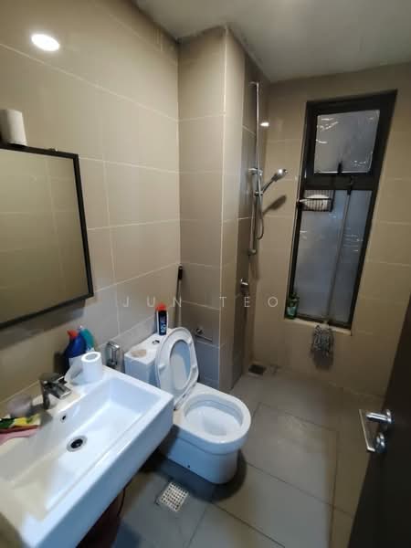Service Residence for Rent at Seventeen Mall & Residences (Biji Living) - Jun Teo - Bathroom - PropertyGuru.com.my