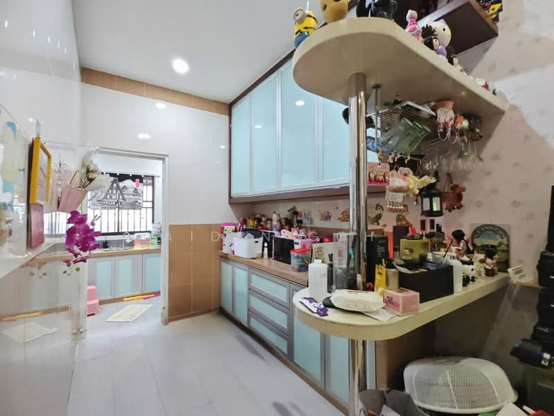 Rumah Teres 1 Tingkat untuk Dijual di Taman Rinting (Masai) - Aiden Goh - Kitchen - PropertyGuru.com.my