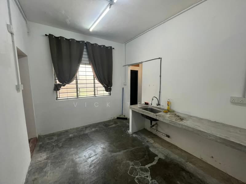 Untuk Disewa - 2sty Bungalow Commercial use Pulau Tikus Homestay Retails