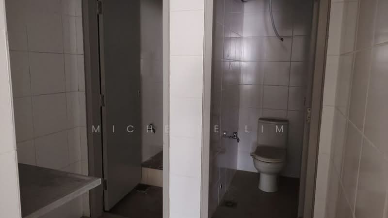 Kedai / Pejabat untuk Disewa di Johor Bahru (Johor) - Michelle Lim - Bathroom - PropertyGuru.com.my