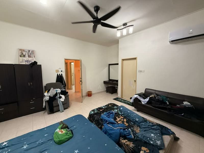 Rumah Teres 2 Tingkat untuk Dijual di Taman Desa Tebrau (Tebrau) - Shela Lim - Bedroom - PropertyGuru.com.my