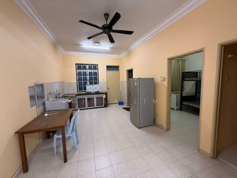 Rumah Teres 2 Tingkat untuk Dijual di Taman Desa Tebrau (Tebrau) - Shela Lim - Kitchen - PropertyGuru.com.my