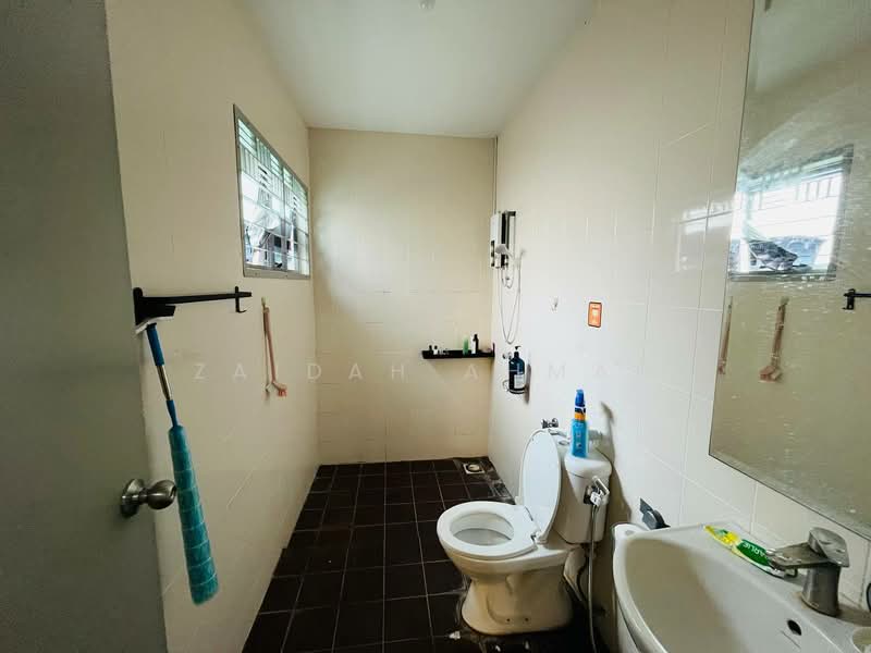 Rumah Teres 2 Tingkat untuk Disewa di Sering Ukay (Ampang) - Zaidah Ahmad - Bathroom - PropertyGuru.com.my