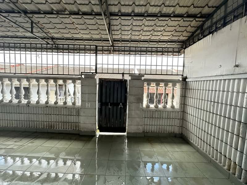1-storey Terraced House for Sale in Taman Johor Jaya (Johor Bahru) - Shela Lim - Balcony - PropertyGuru.com.my