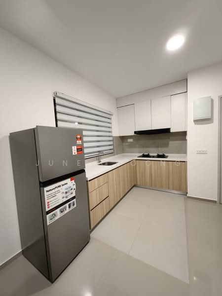 Servis Apartment untuk Disewa di Hana @ Eco Ardence - June Choong - Kitchen - PropertyGuru.com.my