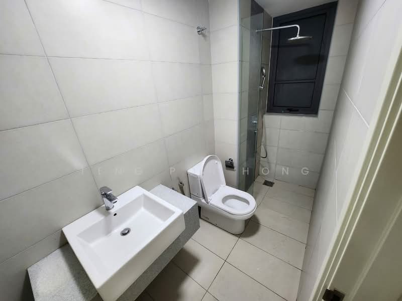 Servis Apartment untuk Disewa di Sfera Residency - Teng Poh Hong - Bathroom - PropertyGuru.com.my