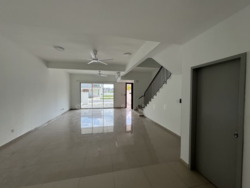 2-storey Terraced House for Rent in Bandar Gamuda Gardens (Rawang) - Chris See - Living Room - PropertyGuru.com.my