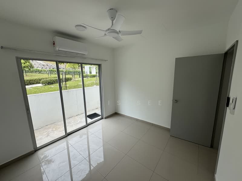 2-storey Terraced House for Rent in Bandar Gamuda Gardens (Rawang) - Chris See - Balcony - PropertyGuru.com.my