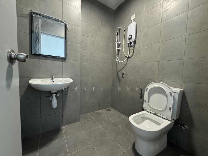2-storey Terraced House for Rent in Bandar Gamuda Gardens (Rawang) - Chris See - Bathroom - PropertyGuru.com.my