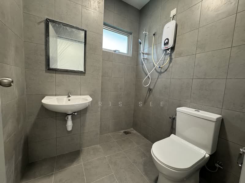 2-storey Terraced House for Rent in Bandar Gamuda Gardens (Rawang) - Chris See - Bathroom - PropertyGuru.com.my