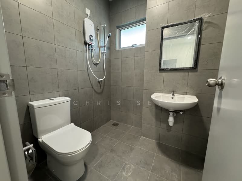 2-storey Terraced House for Rent in Bandar Gamuda Gardens (Rawang) - Chris See - Bathroom - PropertyGuru.com.my