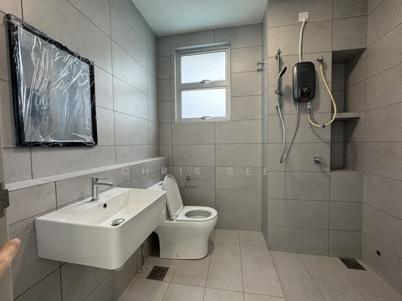 2-storey Terraced House for Rent in Bandar Gamuda Gardens (Rawang) - Chris See - Bathroom - PropertyGuru.com.my