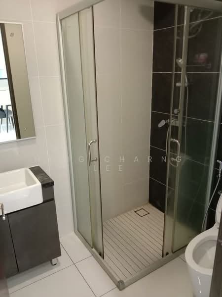 Condominium for Rent at Kings Bay @ Country Garden Danga Bay - Hong Charng Lee - Bathroom - PropertyGuru.com.my