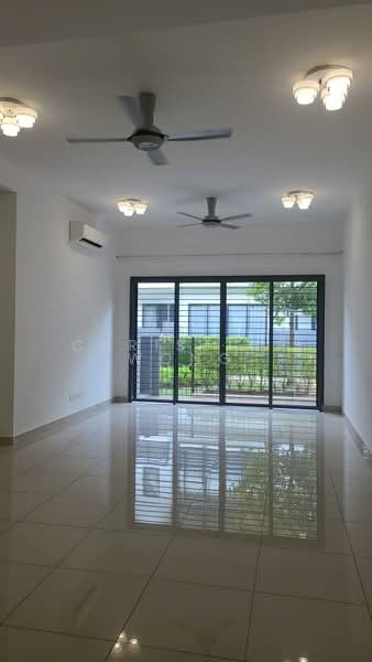 Rumah Teres 2 Tingkat untuk Disewa di Telok Panglima Garang (Selangor) - Christine Wong - Living Room - PropertyGuru.com.my