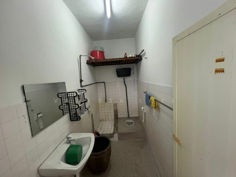 Rumah Teres 1 Tingkat untuk Dijual di SS18 (Subang Jaya) - Vanessa Loke - Bathroom - PropertyGuru.com.my
