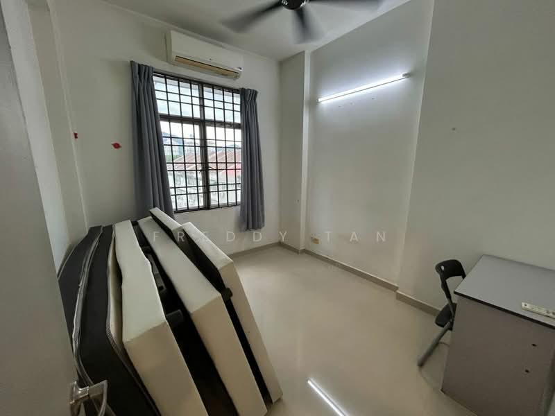 Rumah Flat untuk Dijual di Taman Bunga Merah - Freddy Tan - Interior - PropertyGuru.com.my