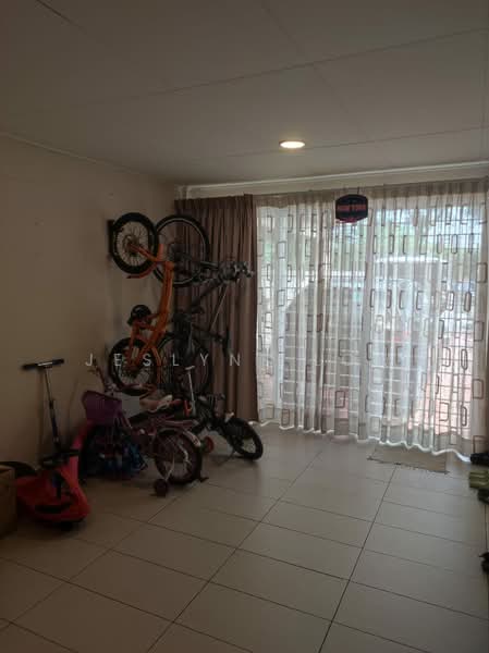 Rumah Bandar untuk Dijual di Shah Alam (Selangor) - Jeslyne Low - Living Room - PropertyGuru.com.my