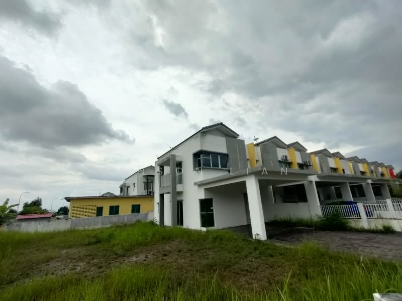 Rumah Teres 2 Tingkat untuk Disewa di Puncak Alam (Selangor) - Benson Lian - Exterior - PropertyGuru.com.my