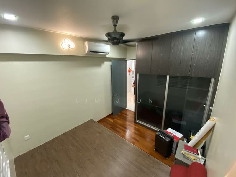 Service Residence for Sale at Impiria Residensi Bukit Tinggi Klang - Lim Jeon - Bedroom - PropertyGuru.com.my
