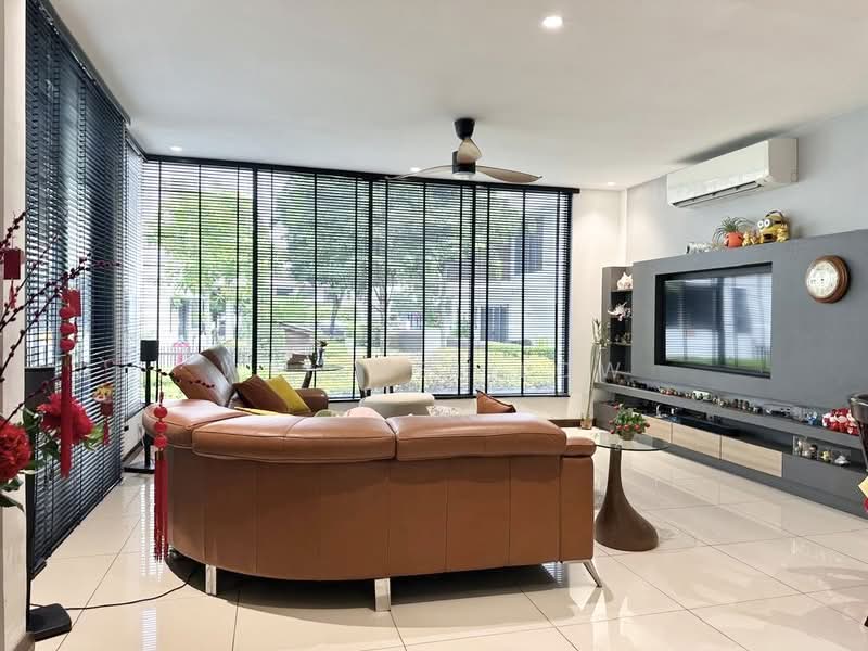 Rumah Teres 2 Tingkat untuk Dijual di Eco Sanctuary (Telok Panglima Garang) - Wei Wei Low - Living Room - PropertyGuru.com.my