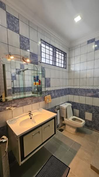Rumah Teres 2 Tingkat untuk Dijual di Seksyen 4 (Shah Alam) - Azmi . - PropertyGuru.com.my
