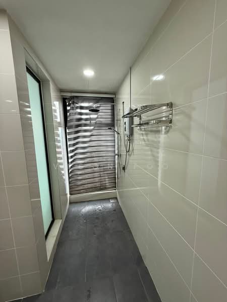 Service Residence for Rent at Southkey Mosaic - Vison Foo - Bathroom - PropertyGuru.com.my